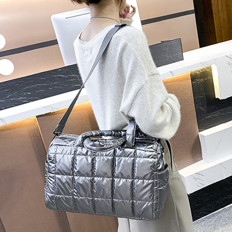 Winter Space Cotton Handbags T - Luxury Quilted Bags recension och pris