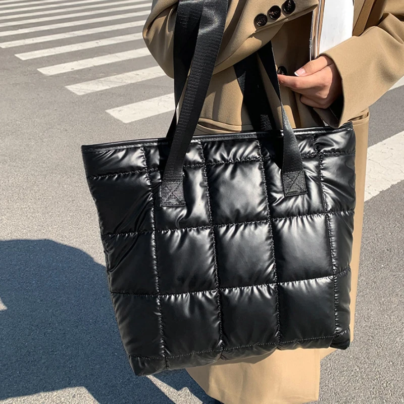 New Fashion Large Tote Padded  - Luxury Quilted Bags recension och pris