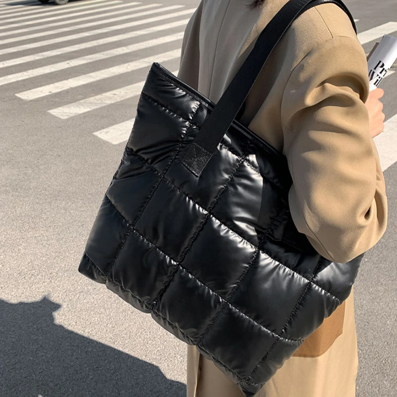 New Fashion Large Tote Padded  - Luxury Quilted Bags recension och pris
