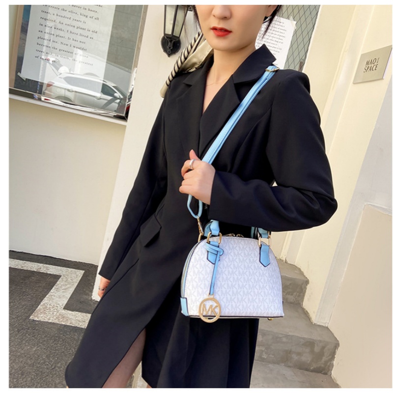Michael Kors Premium Textured  - Luxury Bags Michael Kors recension och pris