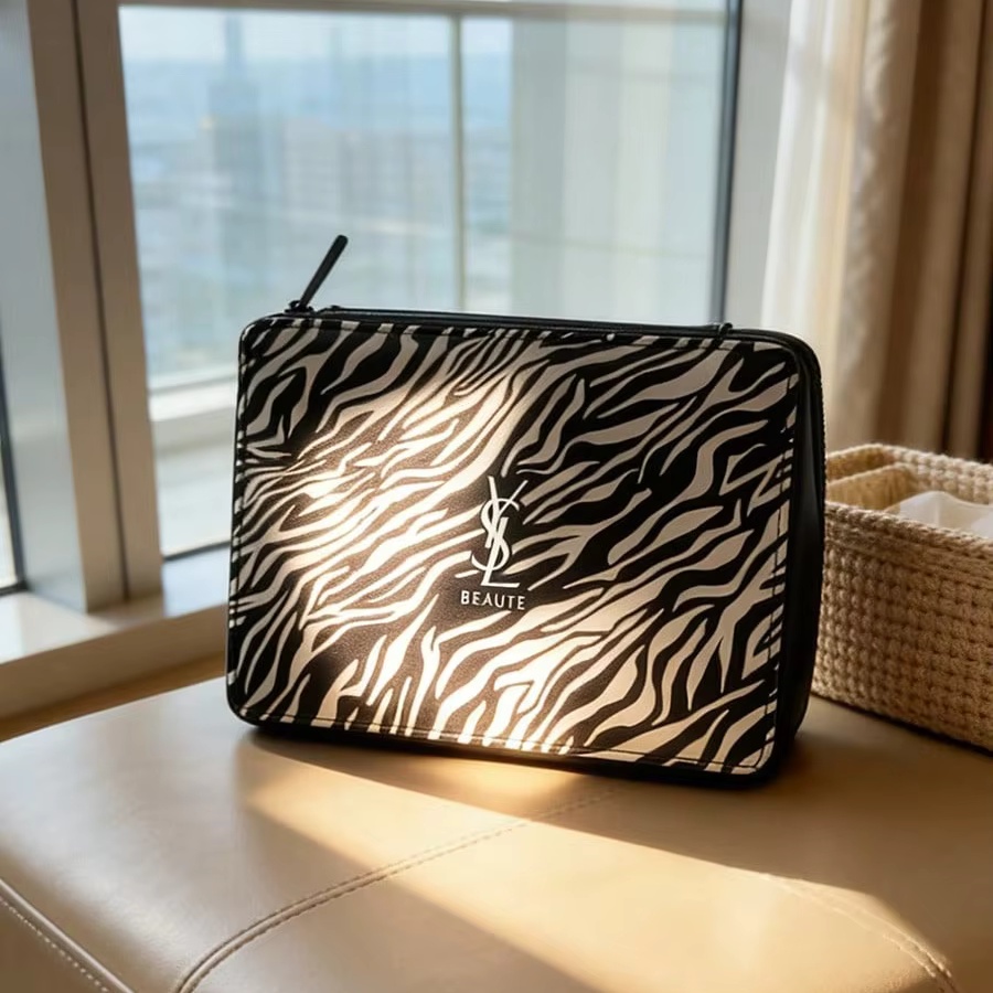 YSL Zebra Print Cosmetic Bags  - Women Luxury Bags Ysl recension och pris