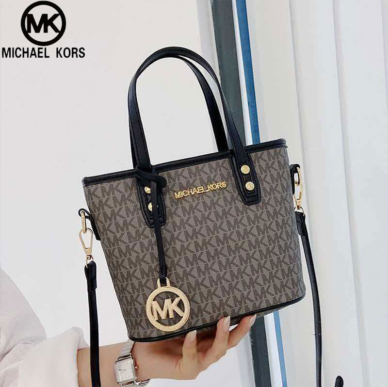 Michael Kors Ole Jet Set 2026  - Luxury Bags Michael Kors recension och pris