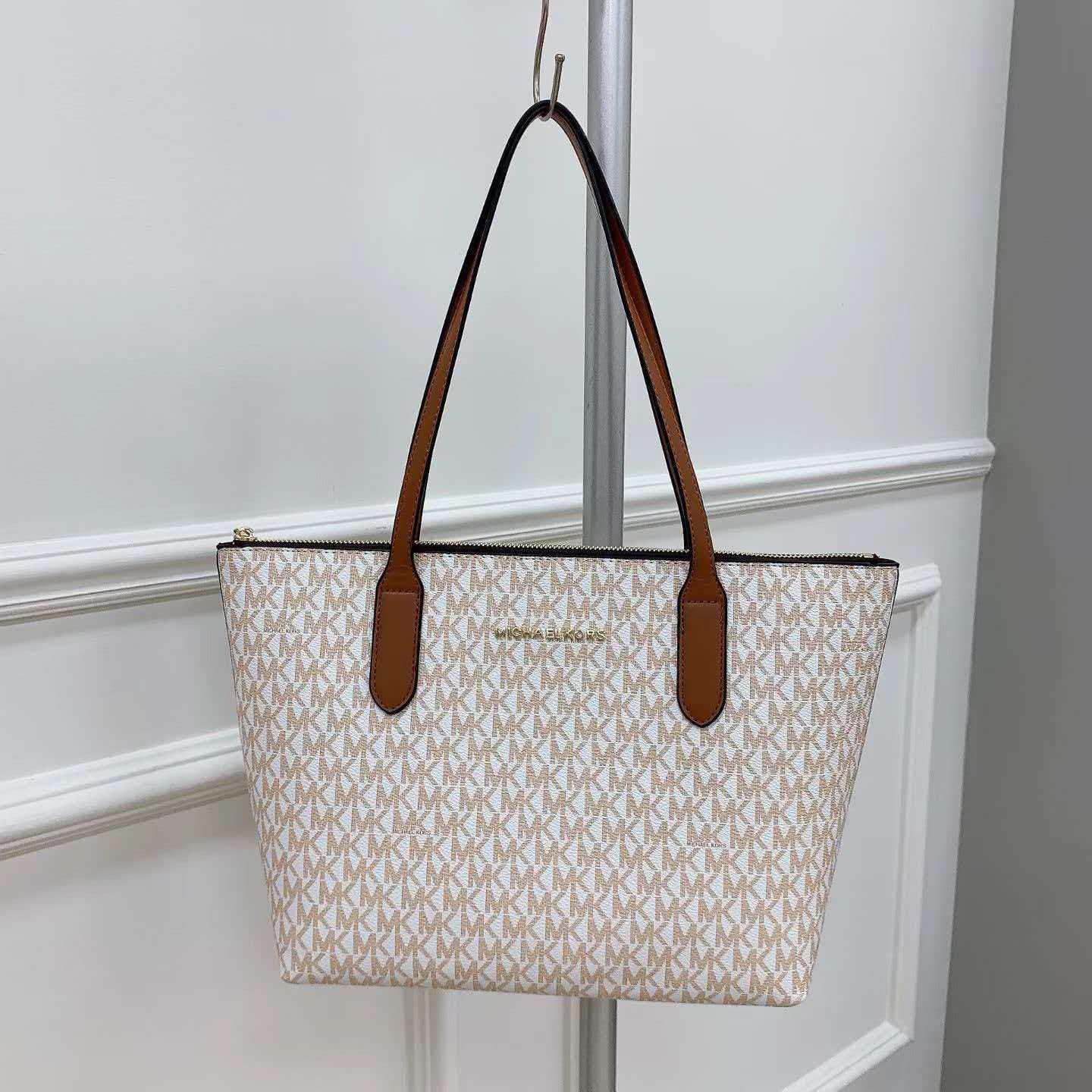 Michael Kors Vincent Printed W - Luxury Bags Michael Kors recension och pris